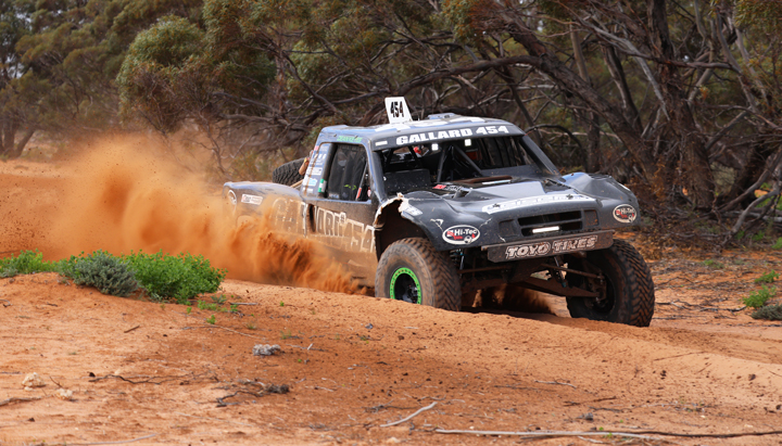 Albins-equipped Teams Dominate Down Under